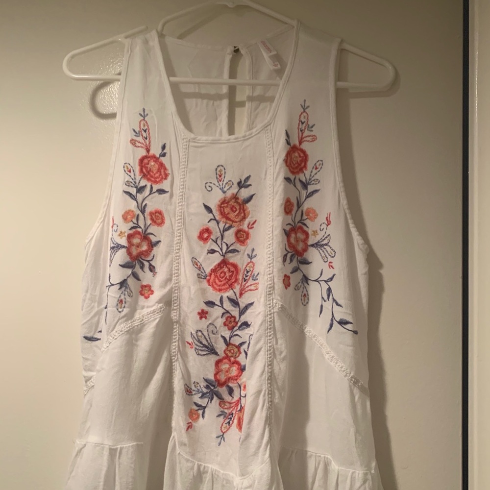 White Floral Tank Top